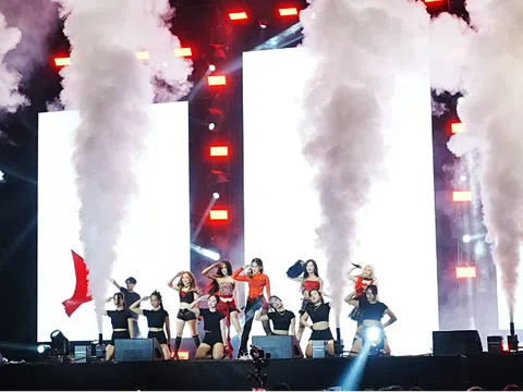 Chương trình K-pop Lovers Festival 2024 - Lễ hội thường niên dành cho người hâm mộ K-pop và văn hóa Hàn Quốc tại Việt Nam