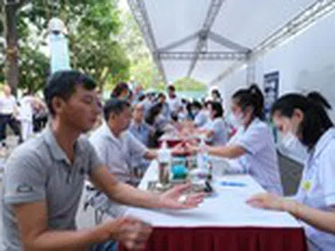 Người tiểu đường kiêng tinh bột và chất ngọt nhưng ăn nhiều đạm dễ nguy hiểm