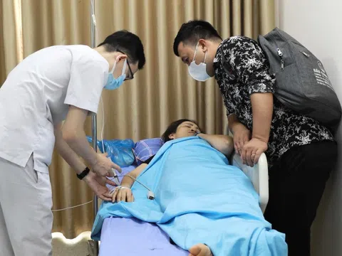 Bộ Y tế chỉ đạo khẩn vụ hàng trăm công nhân ở Vĩnh Phúc nghi ngộ độc