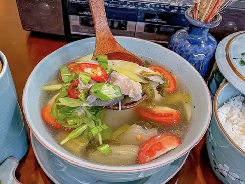 Bí quyết khử mùi tanh khi nấu canh cá