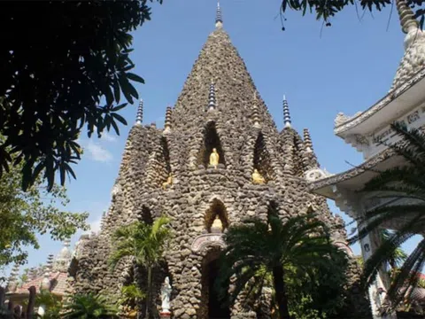 48 giờ ở Cam Ranh