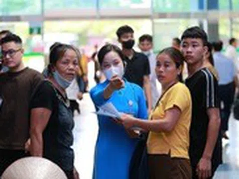 Bệnh viện Bạch Mai bắt đầu khám chữa bệnh ngoài giờ từ ngày 1-8