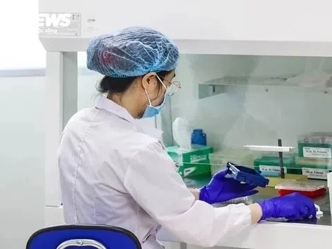 Bị vợ lừa suốt 10 năm, chồng bật khóc ngay trong phòng xét nghiệm