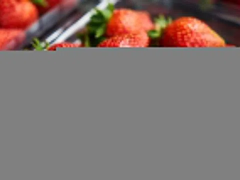 Công dụng làm đẹp của dâu tây