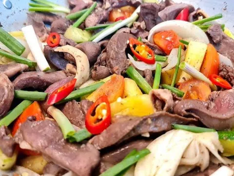 Bí quyết dùng tim heo chế biến món ăn chữa bệnh