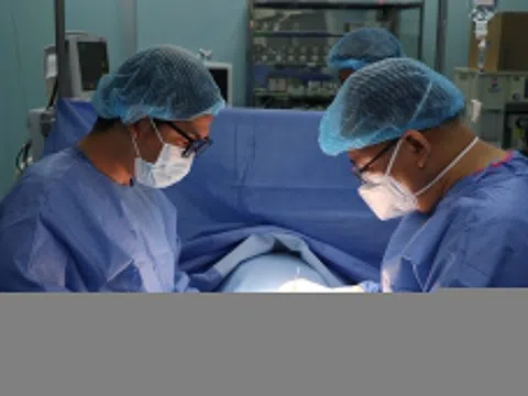 Nam thanh niên ở TP.HCM bị cây cơ bida đâm xuyên 'của quý'