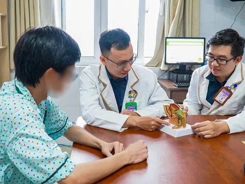 Nhập viện vì dương vật cương cứng kéo dài sau chầu nhậu