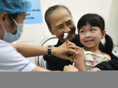 Ngày đầu chiến dịch tiêm vaccine sởi xuyên nghỉ lễ của TP.HCM