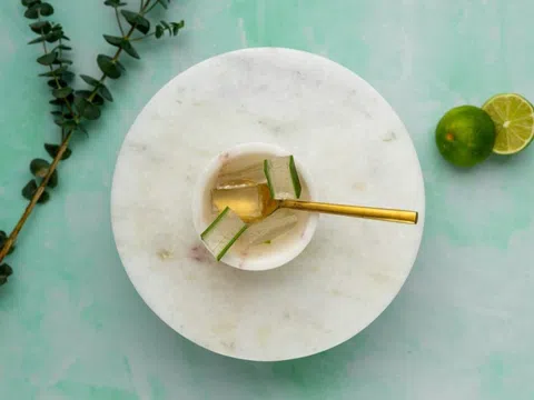 5 lợi ích uống nước ép lô hội buổi sáng