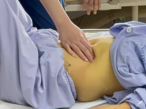 Suy gan vì cách dùng thuốc tai hại nhiều người Việt hay làm