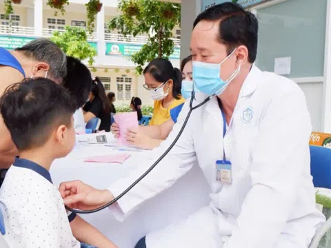 1.156 trẻ đã được tiêm vắc xin sởi trong trường học