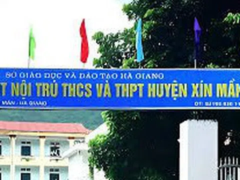 55 học sinh Hà Giang nhập viện nghi ngộ độc sau tiệc Trung thu