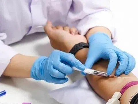 Nghi vợ không chung thủy, chồng đưa con đi xét nghiệm ADN