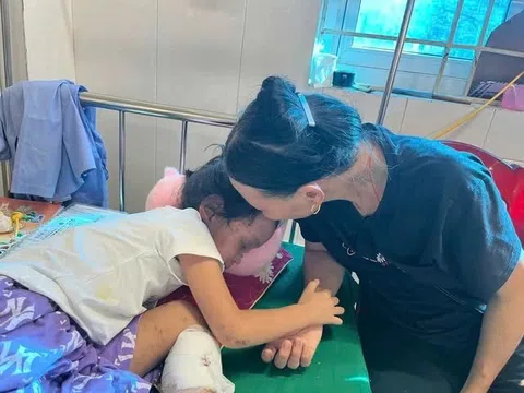 Bé gái duy nhất sống sót trong gia đình bị nạn ở Làng Nủ