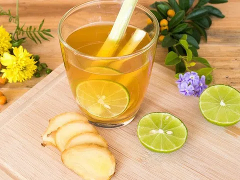 Có nên uống nước chanh mật ong mỗi ngày?