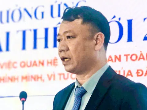 Hàng triệu bé gái làm mẹ khi 'chưa tròn 18'