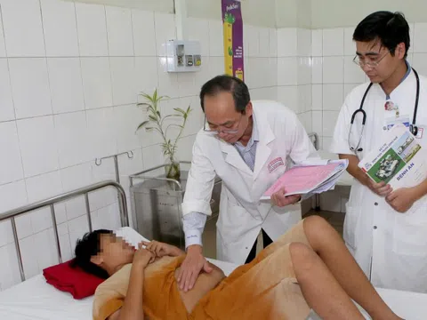 Cứu sống bé trai bị viêm tụy cấp hoại tử chảy máu ổ bụng hiếm gặp