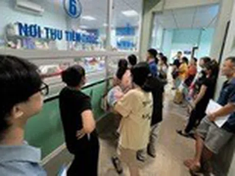 Trầy trật mua thuốc theo toa bác sĩ