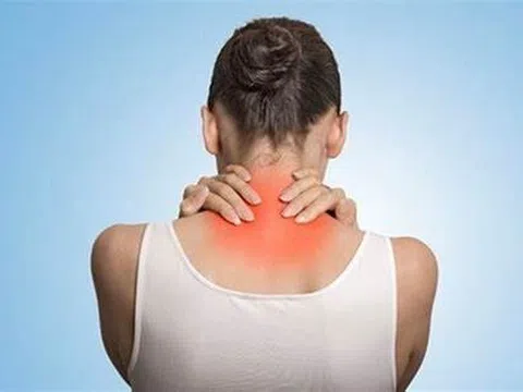 Giảm đau cổ vai gáy bằng các phương pháp đơn giản tại nhà