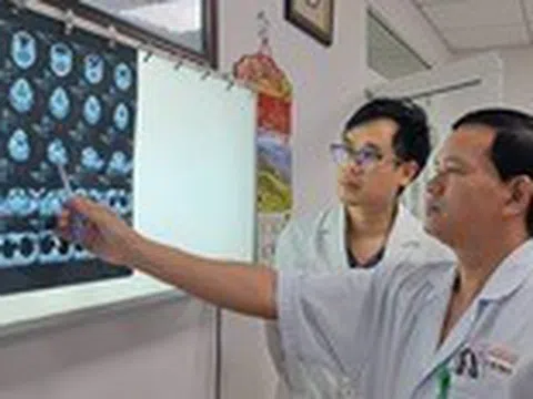 Nổi cục sờ thấy nhịp đập ở cổ, người đàn ông không ngờ mình mắc u hiếm gặp