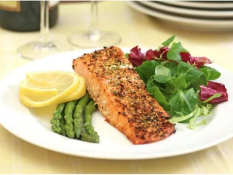 Ăn kiêng kiểu low carb cẩn thận gan nhiễm mỡ, giảm tuổi thọ...