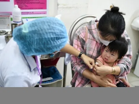 Vì sao phải tiêm vaccine sởi cho trẻ dưới 9 tháng tuổi