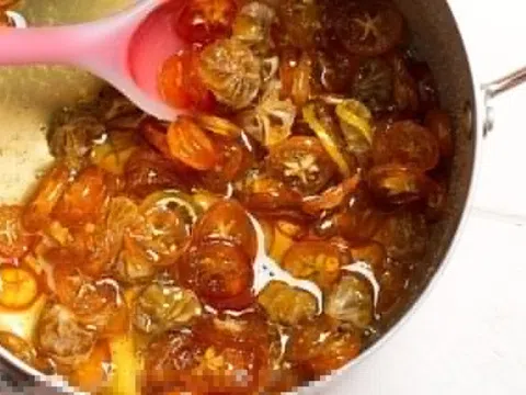 Bài thuốc giảm ho, trừ đờm với quất và mật ong