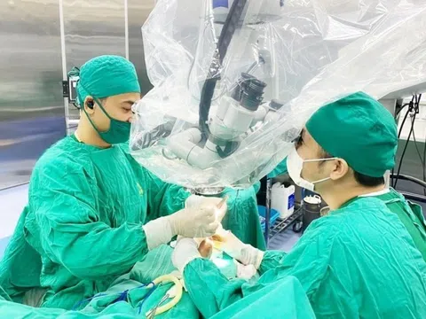 Người phụ nữ đứt rời bàn tay vì tai nạn hy hữu trong bếp