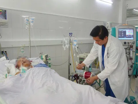 100 giờ chạy đua cứu người đàn ông bị điện giật ở Đà Nẵng