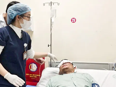 Vụ cháy quán cà phê do phóng hỏa: Nữ nhân viên chạy lên tầng 3 thoát nạn