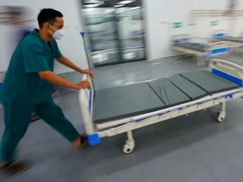 2 ca tử vong, hàng chục ca nhập viện sau bữa ăn ở TT hội nghị Hà Nội