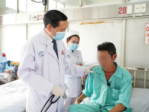 'Tái sinh' hơi thở cho bệnh nhân bị sẹo hẹp khí quản và rò khí thực quản hiếm gặp
