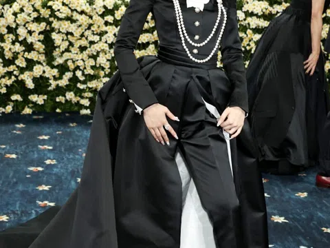 10 mỹ nhân mặc đẹp nhất Met Gala 2025
