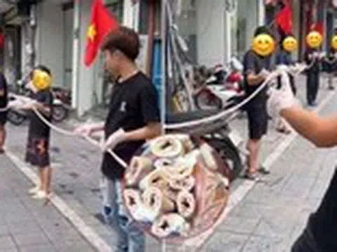 Hà Nội kiểm tra cơ sở 'khoe' lòng se điếu dài 40m trên mạng xã hội