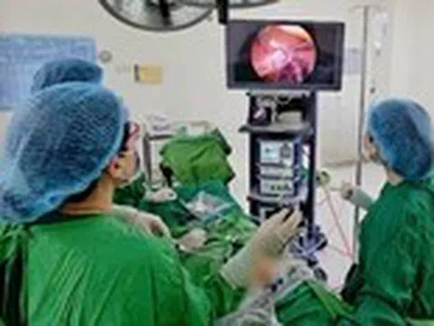 Cấp cứu kịp thời ca xoắn vòi trứng hiếm gặp