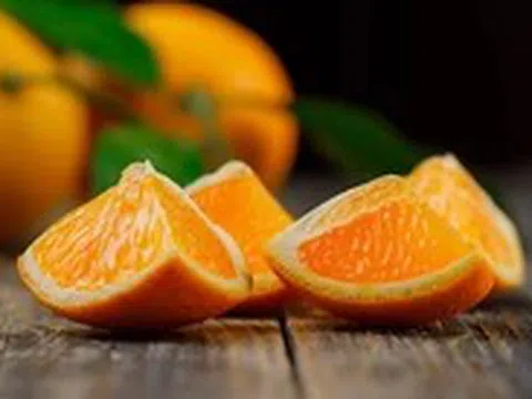 Trái cam tác dụng sức khỏe thế nào mà người dân thường tặng nhau mỗi khi bị đau?