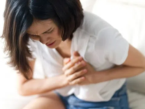 Đừng chủ quan với cơn đau ở ngực