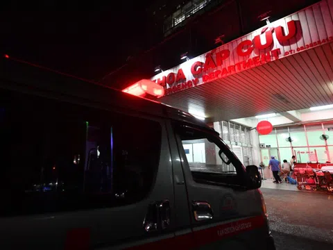 'Cứu người trước, viện phí tính sau' níu người bệnh ở lại với cuộc đời