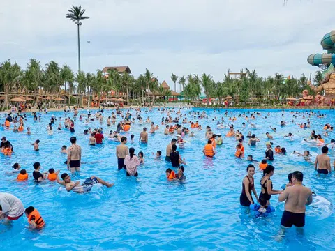 'Tránh nóng' tại Sun World Sầm Sơn với giá vé từ 199.000 đồng