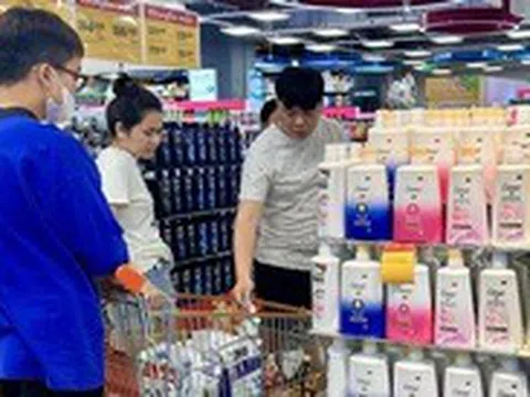 Loạt phiếu công bố mỹ phẩm tự thu hồi: Hiểu sao cho đúng để tránh hoang mang?