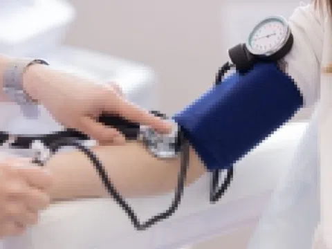 5 việc cần làm để kiểm soát tình trạng huyết áp thấp