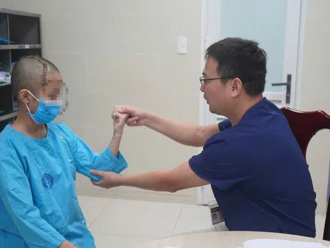 Nam sinh 13 tuổi đột quỵ khi đang tập văn nghệ ở trường