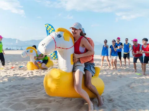 Du lịch team building hè sôi động