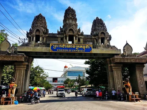 Biên giới siết chặt, du lịch Thái Lan - Campuchia sụt giảm