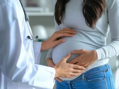 Điều gì xảy ra khi bị thủy đậu lúc mang thai?