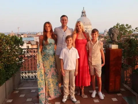 Con gái 14 tuổi của Ivanka Trump gây sốt khi cao gần bằng mẹ