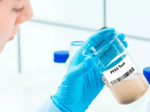 Phát hiện mới về cách 'giải độc' chất gây ung thư PFAS