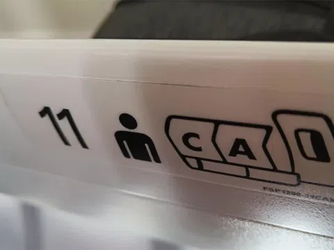 Vì sao có vài chữ số không được sử dụng trên ghế máy bay?
