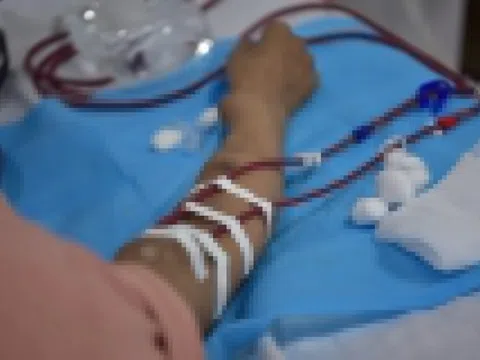 Suy thận nguy kịch vì tự ý uống thuốc Nam