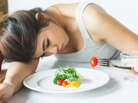 Thức dậy gặp 7 triệu chứng này, coi chừng thận yếu